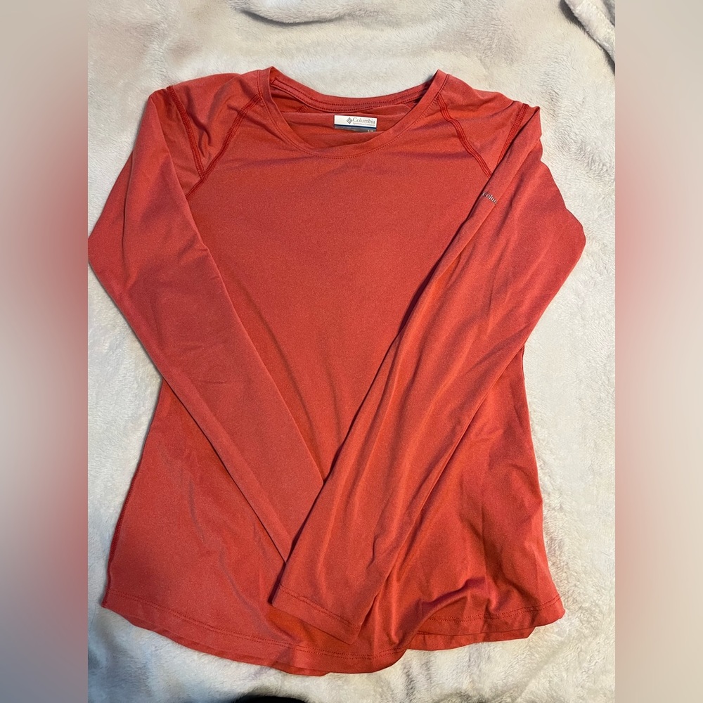 Salmon pink Omni-wick advanced evaporation Columbia women LS shirt size small